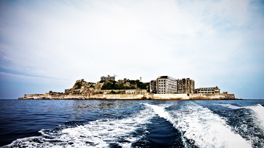 Gunkanjima: Ruins of a Forbidden Island - GakuranmanGakuranman